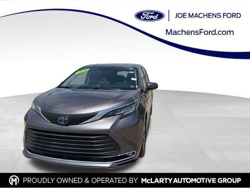 2021 Toyota Sienna XLE
