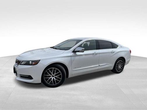 Iridescent Pearl Tricoat 2019 Chevrolet Impala Premier 2LZ
