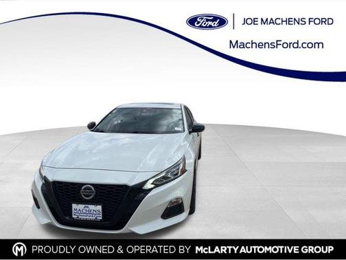 2022 Nissan Altima 2.0 SR