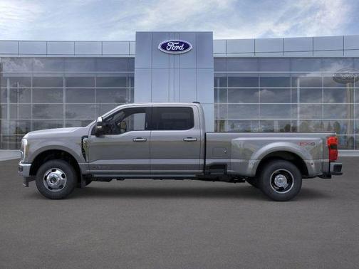 2025 Ford F-350 Lariat Super Duty