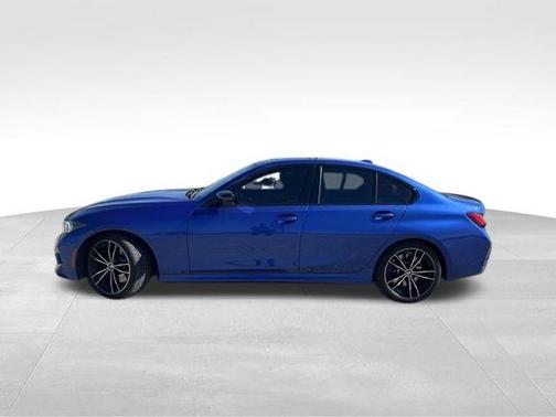 2023 BMW 330 i xDrive