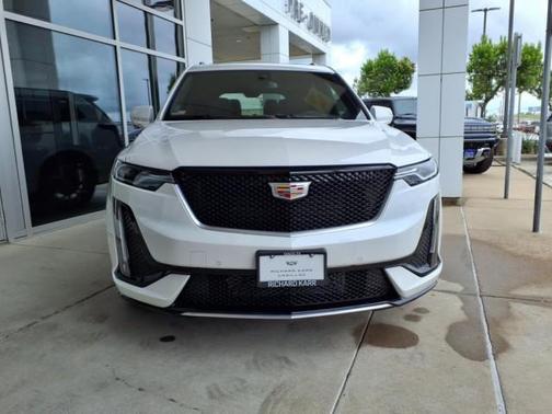 2025 Cadillac XT6 Sport AWD