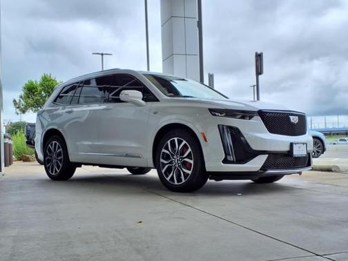 2025 Cadillac XT6 Sport AWD