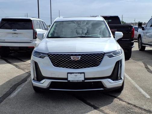 2025 Cadillac XT6 Premium Luxury FWD