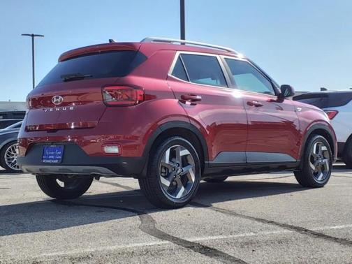 2021 Hyundai VENUE SEL