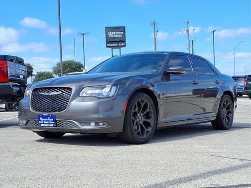 2016 Chrysler 300 S