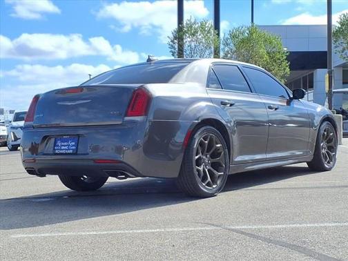 2016 Chrysler 300 S