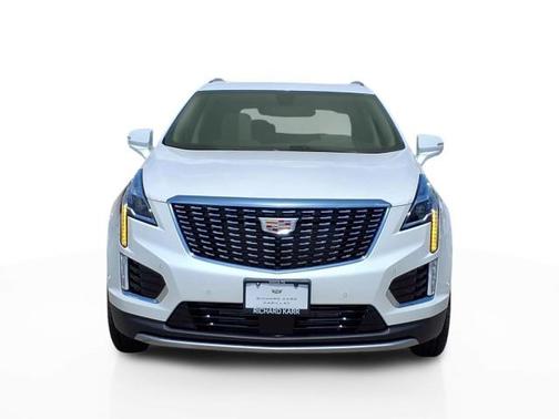 Crystal White Tricoat 2026 Cadillac XT5 Premium Luxury