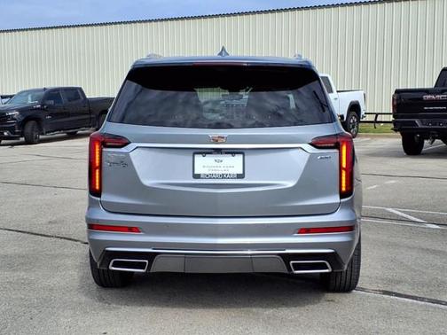 2025 Cadillac XT6 Premium Luxury FWD