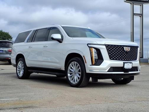 2025 Cadillac Escalade ESV Luxury