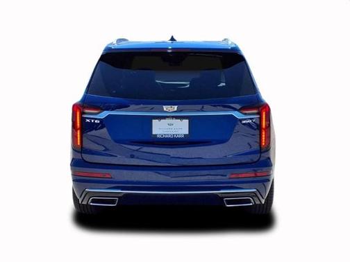 2025 Cadillac XT6 Luxury FWD