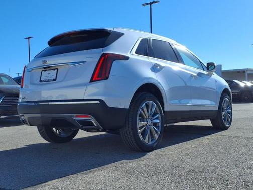 2026 Cadillac XT5 Premium Luxury