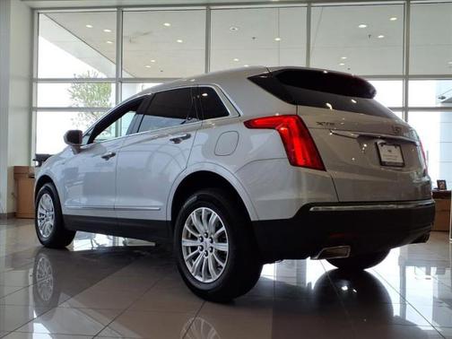 2017 Cadillac XT5 Base