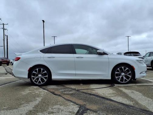 2015 Chrysler 200 C