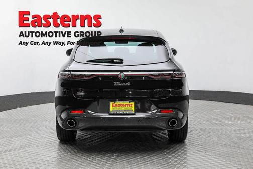 Alfa Black 2024 Alfa Romeo Tonale Veloce