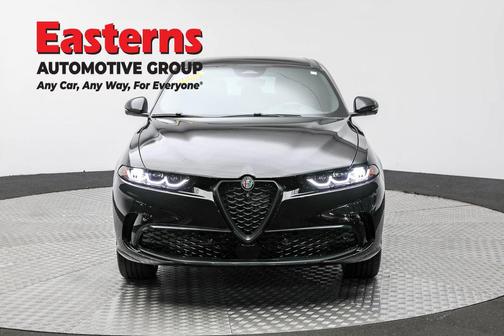 Alfa Black 2024 Alfa Romeo Tonale Veloce