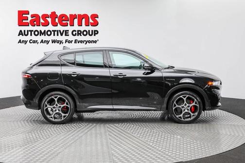 Alfa Black 2024 Alfa Romeo Tonale Veloce