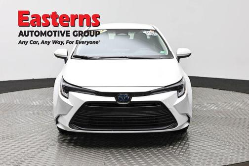 Ice 2024 Toyota Corolla Hybrid LE