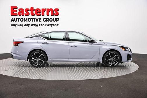 Gray Sky Pearl 2023 Nissan Altima 2.5 SR