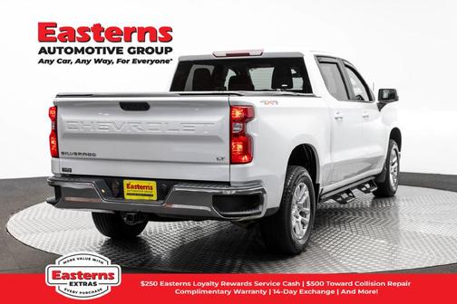 Summit White 2023 Chevrolet Silverado 1500 LT