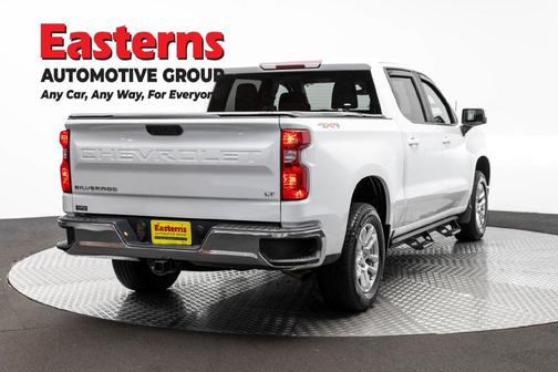 Summit White 2023 Chevrolet Silverado 1500 LT