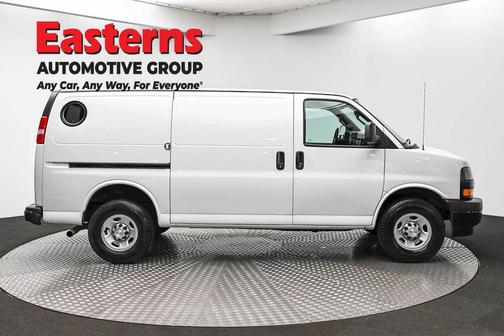 Summit White 2021 Chevrolet Express 3500 Work Van