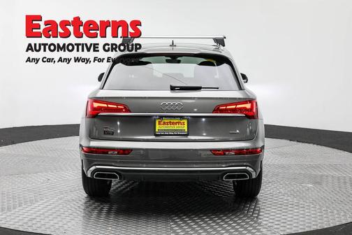 Chronos Gray Metallic 2023 Audi Q5 45 S line quattro Premium