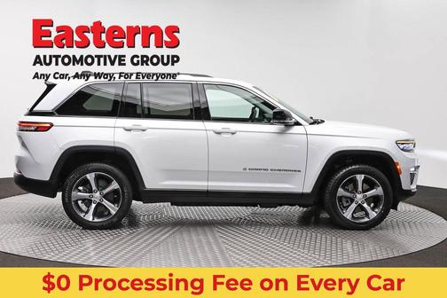Bright White Clearcoat 2023 Jeep Grand Cherokee 4xe Base