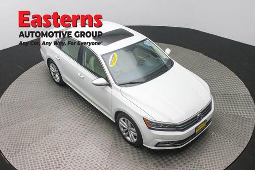 2018 Volkswagen Passat 2.0T SE w/ Technology