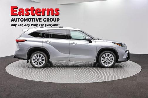 Celestial Silver Metallic 2021 Toyota Highlander Limited