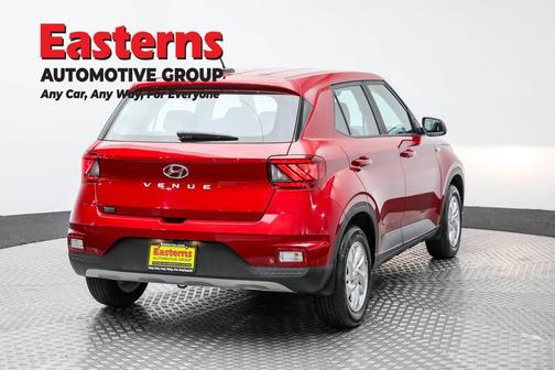 2023 Hyundai VENUE SE