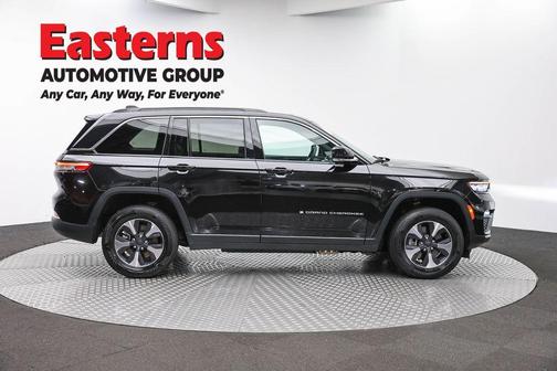 Diamond Black 2024 Jeep Grand Cherokee 4xe Base