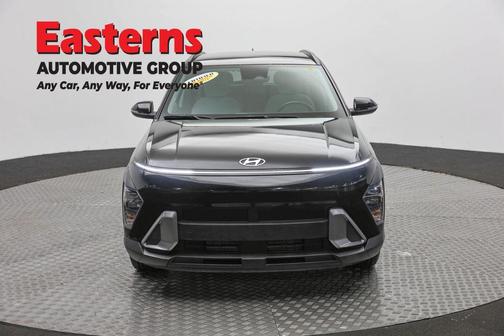 Abyss Black Pearl 2024 Hyundai KONA SEL
