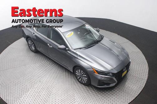 Gun Metallic 2025 Nissan Altima SV