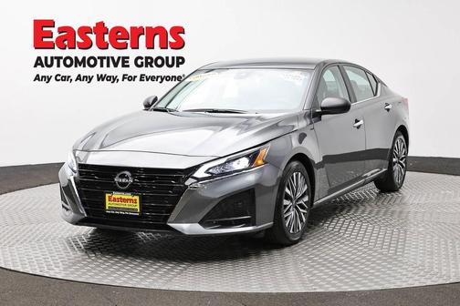 Gun Metallic 2025 Nissan Altima SV