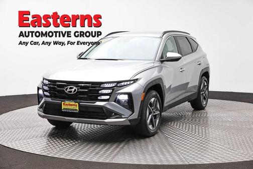 Shimmering Silver 2025 Hyundai TUCSON SEL