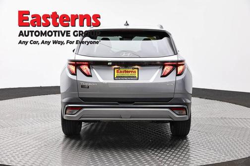 Shimmering Silver 2025 Hyundai TUCSON SEL