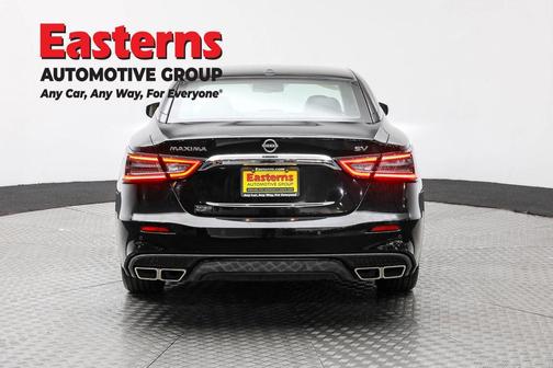 2023 Nissan Maxima SV