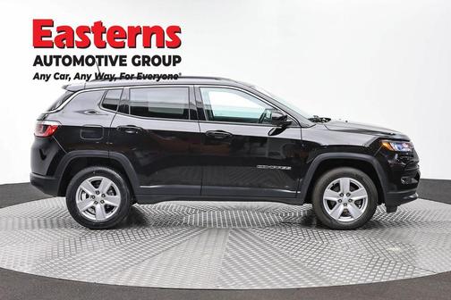 Diamond Black 2022 Jeep Compass Latitude