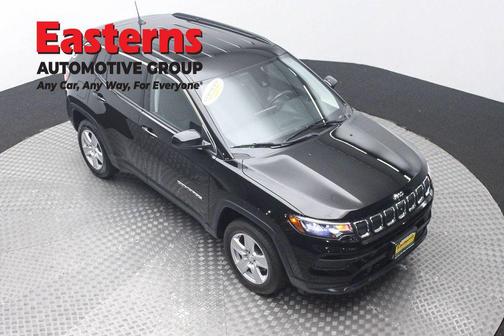 Diamond Black 2022 Jeep Compass Latitude