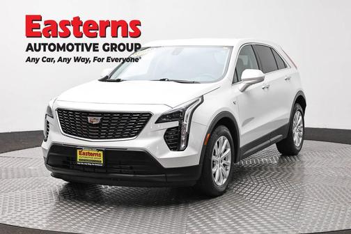 Crystal White Tri-Coat 2019 Cadillac XT4 Luxury