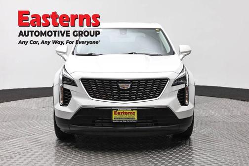 Crystal White Tri-Coat 2019 Cadillac XT4 Luxury