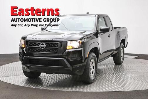 Black 2022 Nissan Frontier S