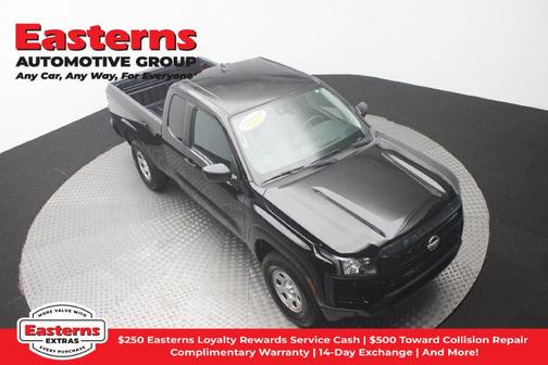Black 2022 Nissan Frontier S
