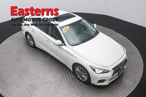 2022 INFINITI Q50 LUXE