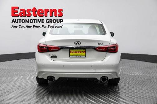 2022 INFINITI Q50 LUXE