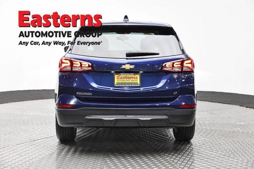 Blue Glow Metallic 2023 Chevrolet Equinox 2LT