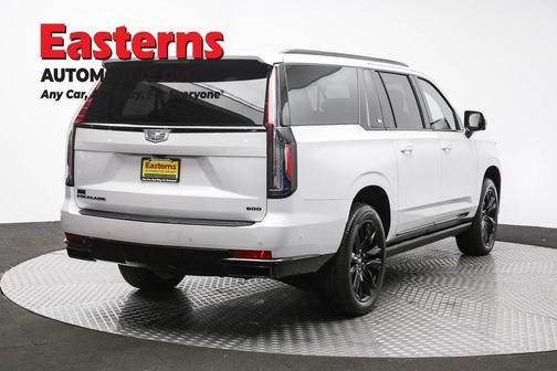 Crystal White Tri-Coat 2022 Cadillac Escalade ESV Sport