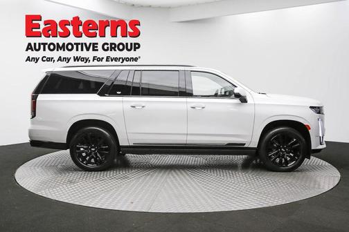 Crystal White Tri-Coat 2022 Cadillac Escalade ESV Sport