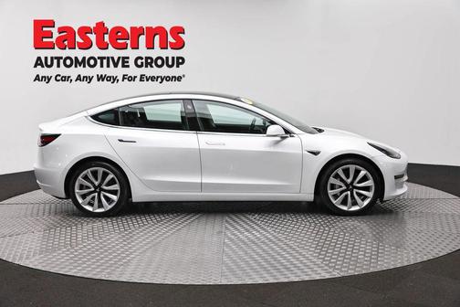 White 2019 Tesla Model 3 Standard